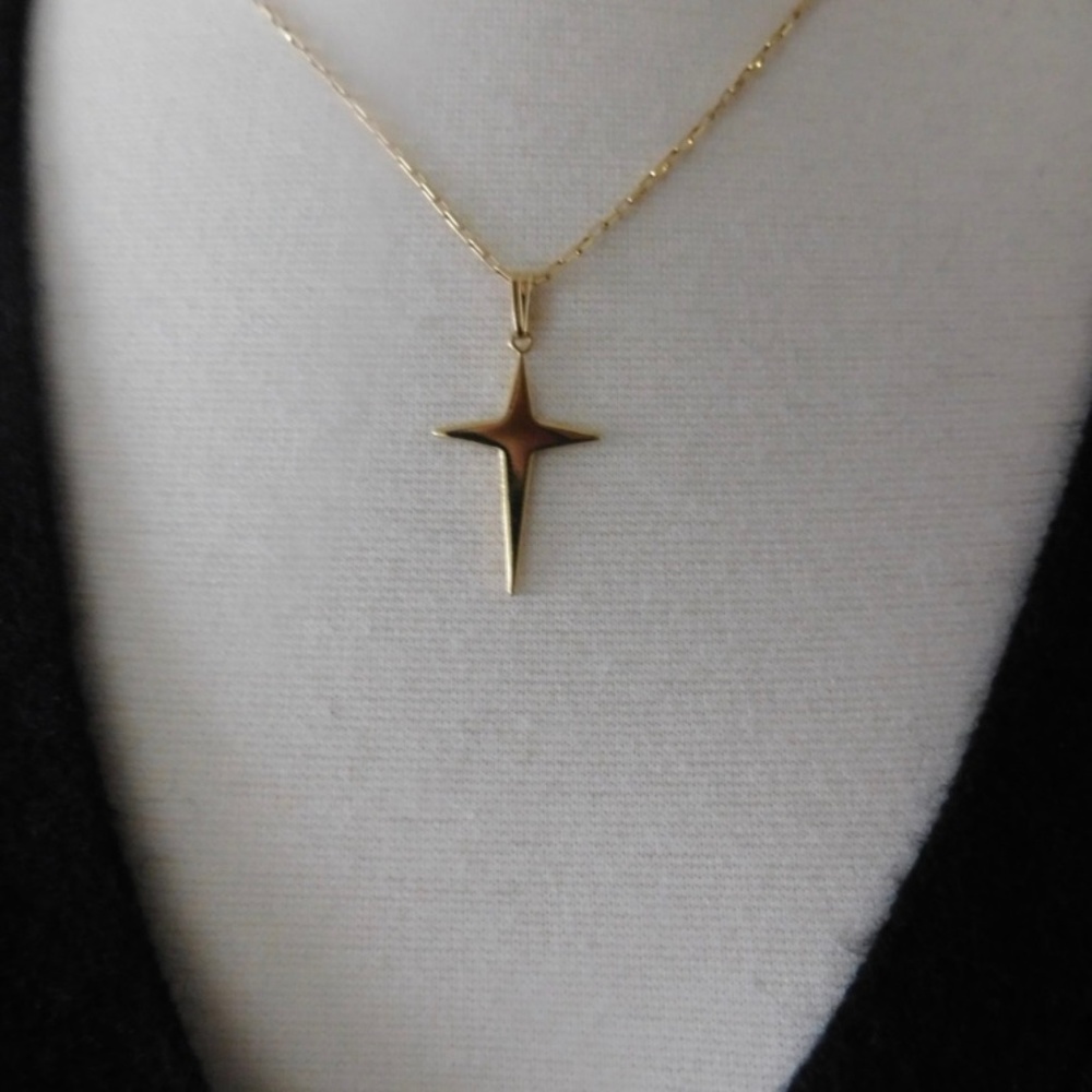 Miranda Frye Grace Charm